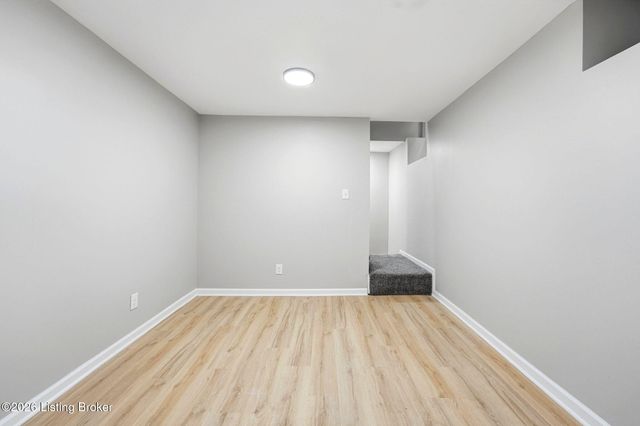 205 E Oak St, Louisville, KY 40203