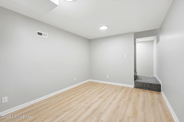 205 E Oak St, Louisville, KY 40203