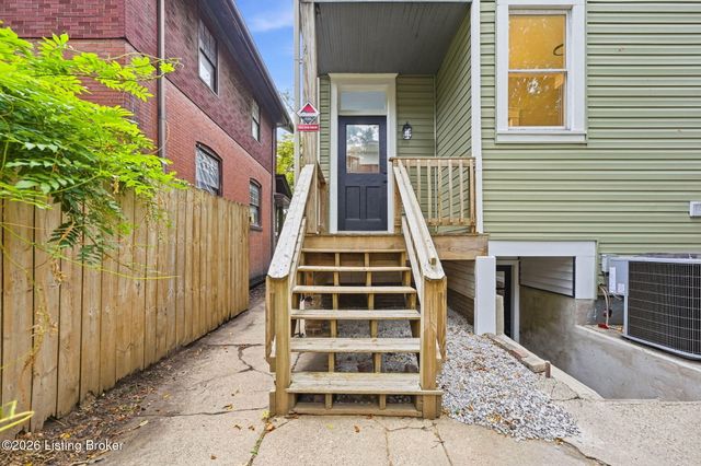 205 E Oak St, Louisville, KY 40203