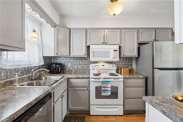 8363 Woodward Street, Overland Park, KS 66212