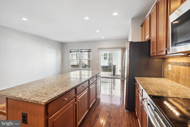 7106 SANTA CRUZ PL, Gainesville, VA 20155