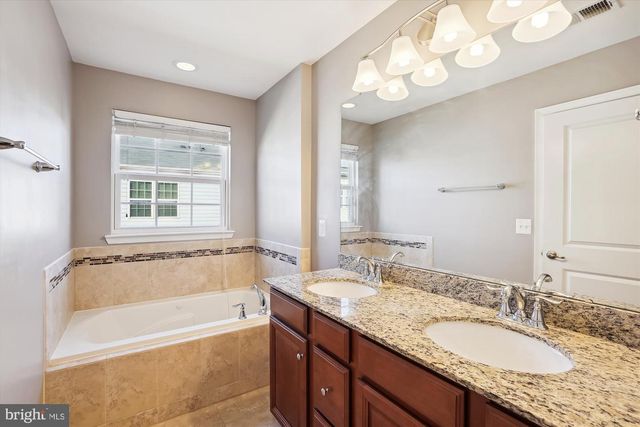 7106 SANTA CRUZ PL, Gainesville, VA 20155
