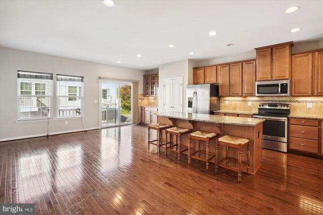 7106 SANTA CRUZ PL, Gainesville, VA 20155