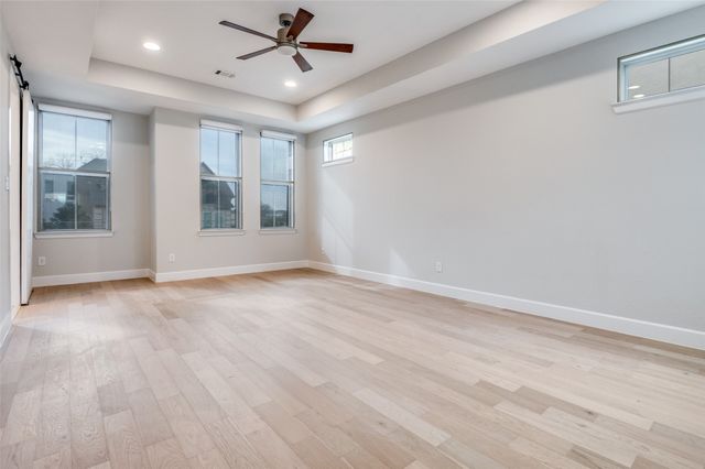 5435 Ashby Grove Street, Dallas, TX 75209