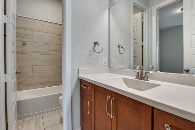 5435 Ashby Grove Street, Dallas, TX 75209