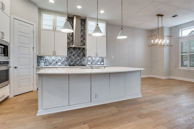 5435 Ashby Grove Street, Dallas, TX 75209