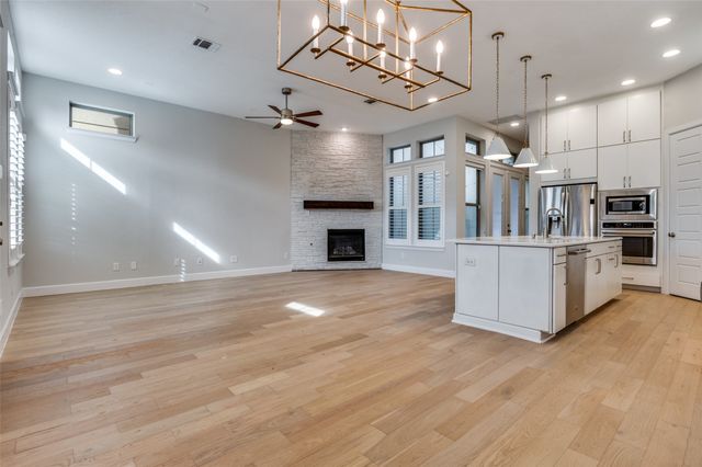 5435 Ashby Grove Street, Dallas, TX 75209