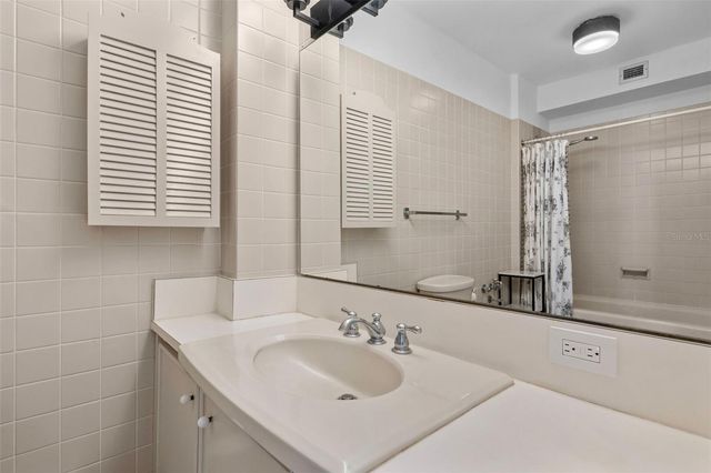 16 CARRION COURT STREET 1002, San Juan, PR 00911