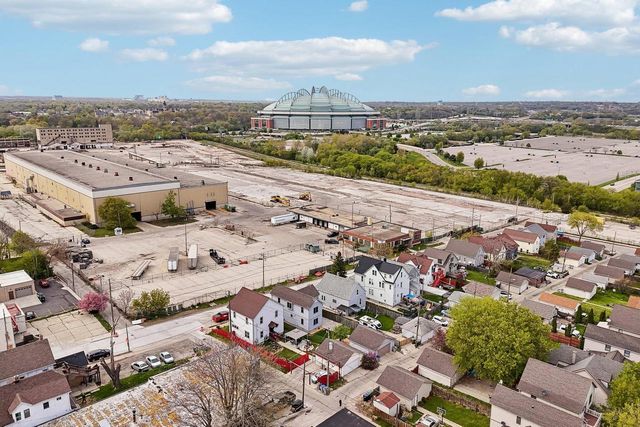 812 39th STREET, Milwaukee, WI 53215