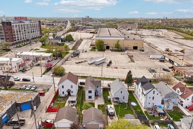 812 39th STREET, Milwaukee, WI 53215
