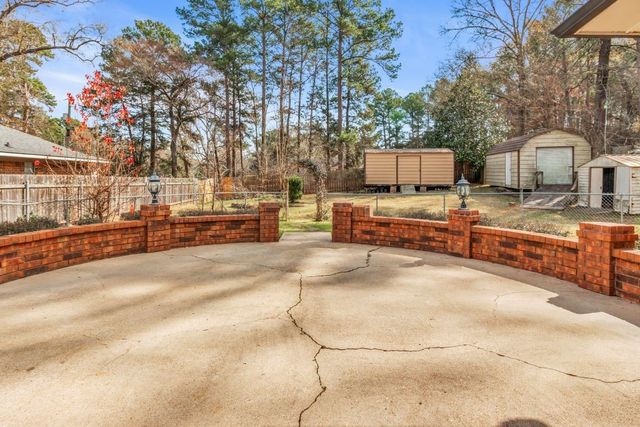 1003 Bridal Wreath Trail, Shreveport, LA 71118