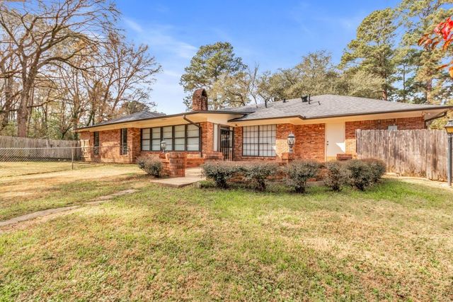 1003 Bridal Wreath Trail, Shreveport, LA 71118