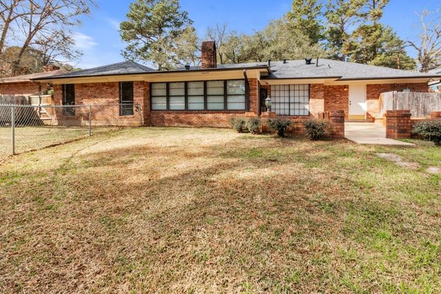 1003 Bridal Wreath Trail, Shreveport, LA 71118