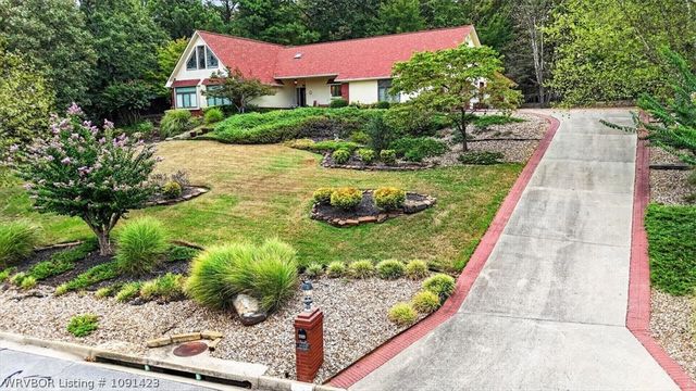 9109 Canopy Oaks Drive, Fort Smith, AR 72903