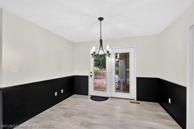 9109 Canopy Oaks Drive, Fort Smith, AR 72903