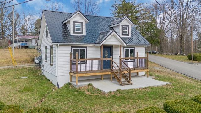 27 Church Street, Spencer, TN 38585