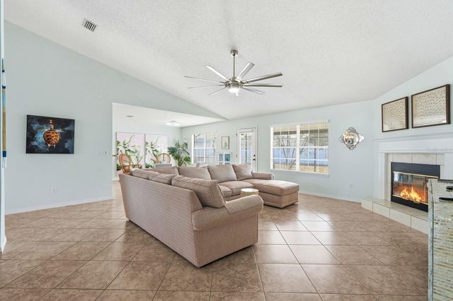 14 ROXANNE LANE, Palm Coast, FL 32164