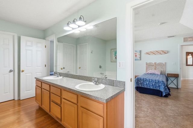 14 ROXANNE LANE, Palm Coast, FL 32164