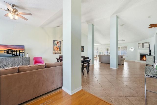 14 ROXANNE LANE, Palm Coast, FL 32164