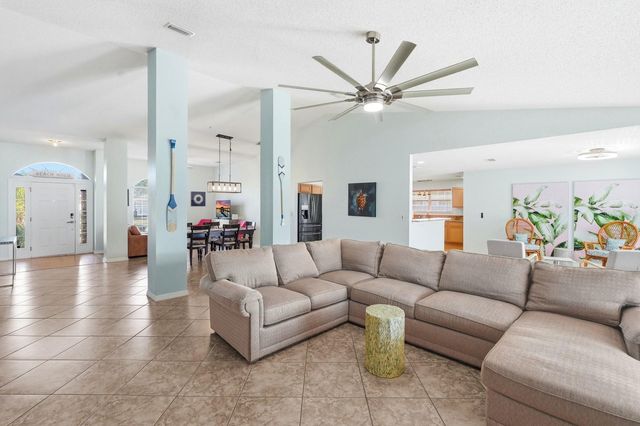 14 ROXANNE LANE, Palm Coast, FL 32164