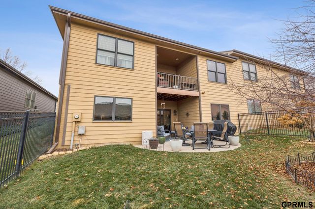 5713 N 159th Street, Omaha, NE 68116