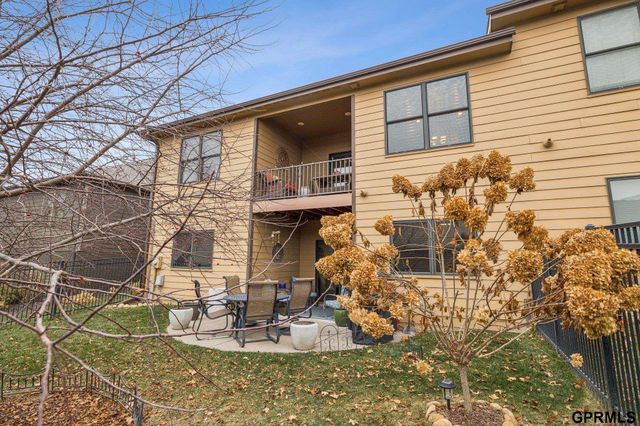 5713 N 159th Street, Omaha, NE 68116