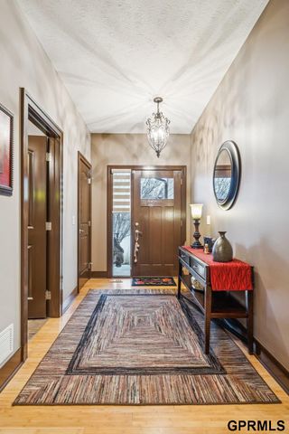 5713 N 159th Street, Omaha, NE 68116