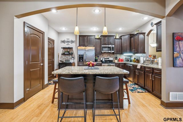 5713 N 159th Street, Omaha, NE 68116