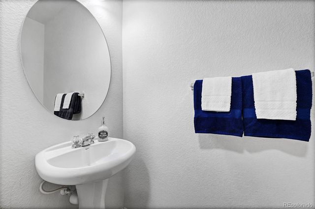 1172 S Coolidge Circle, Aurora, CO 80018