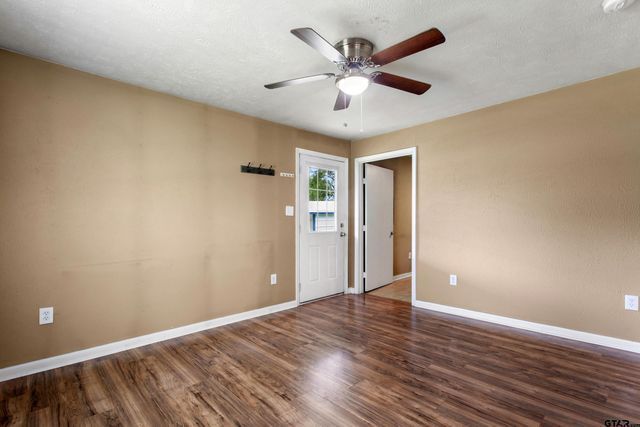 103 New Street, Lone Oak, TX 75453