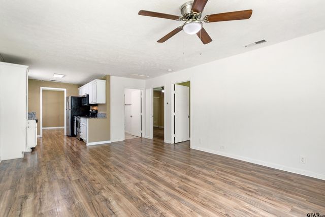 103 New Street, Lone Oak, TX 75453