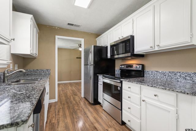 103 New Street, Lone Oak, TX 75453