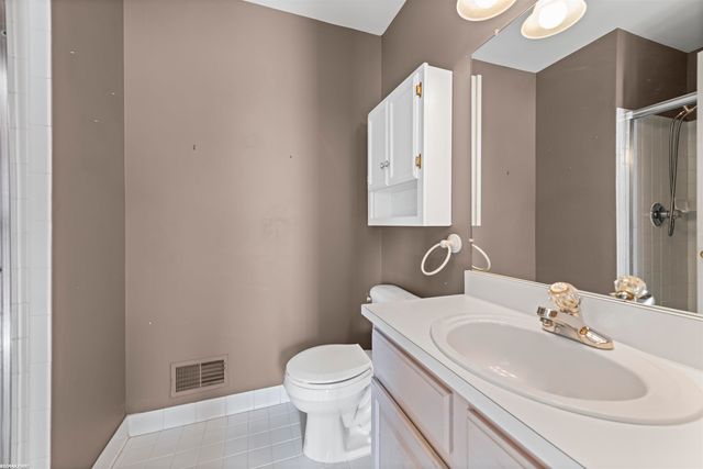 52244 STONERIDGE Drive, Utica, MI 48042