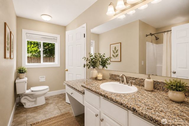 37110 5th Ave SW, Federal Way, WA 98023