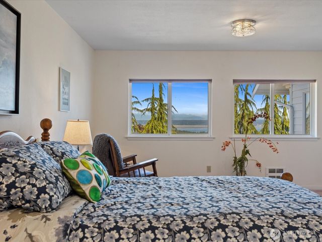 230 Rocky Mountain High Rd, Camano Island, WA 98282