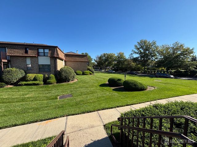 1315 N Oaks Boulevard, North Brunswick, NJ 08902