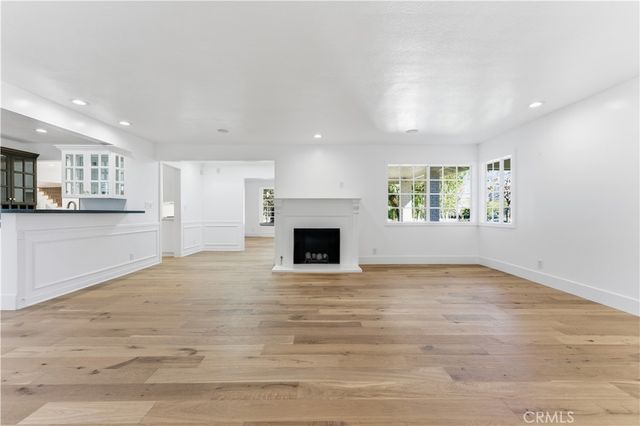 515 Kings Place, Newport Beach, CA 92663