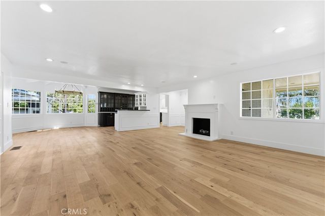 515 Kings Place, Newport Beach, CA 92663