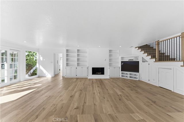 515 Kings Place, Newport Beach, CA 92663