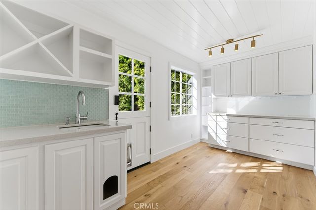515 Kings Place, Newport Beach, CA 92663
