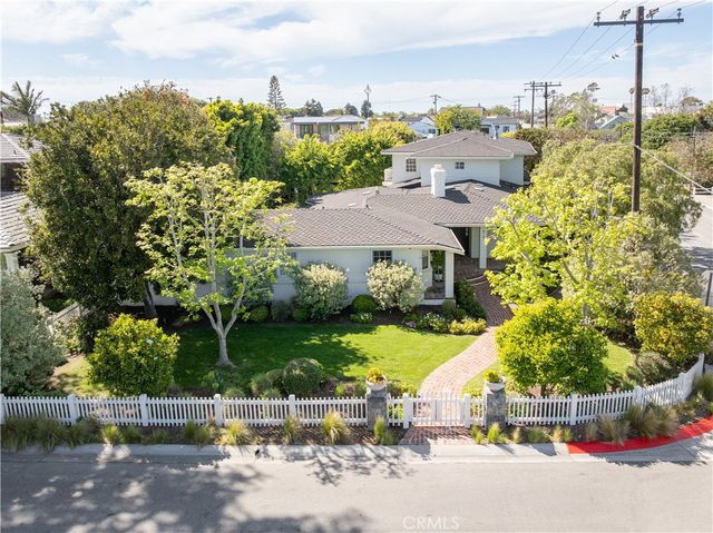 515 Kings Place, Newport Beach, CA 92663