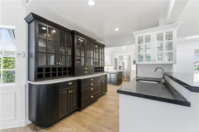 515 Kings Place, Newport Beach, CA 92663