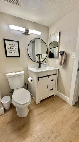 9550 N 94th Place 215, Scottsdale, AZ 85258