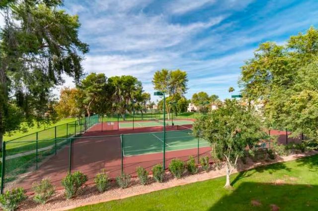 9550 N 94th Place 215, Scottsdale, AZ 85258
