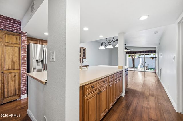 5233 N 15TH Drive, Phoenix, AZ 85015