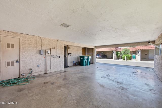 5233 N 15TH Drive, Phoenix, AZ 85015
