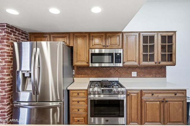 5233 N 15TH Drive, Phoenix, AZ 85015