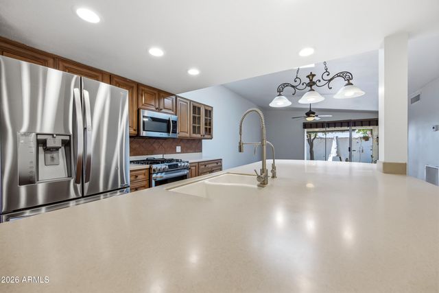 5233 N 15TH Drive, Phoenix, AZ 85015