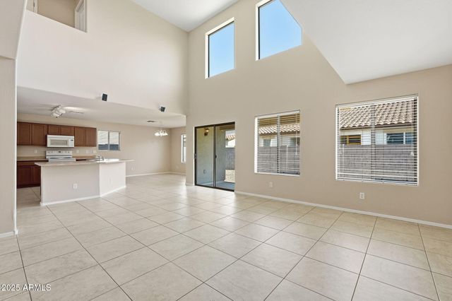 2691 S CHAPARRAL Road, Apache Junction, AZ 85119