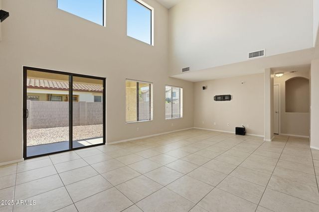 2691 S CHAPARRAL Road, Apache Junction, AZ 85119